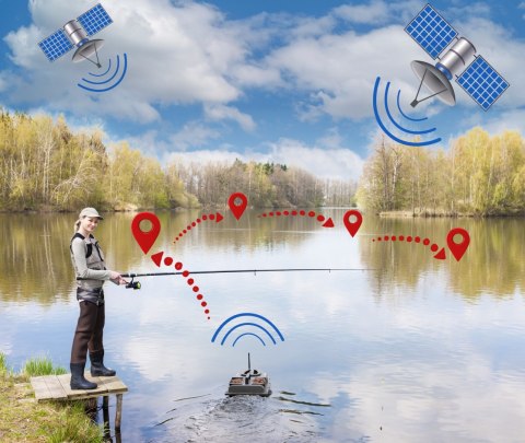 Fishing Expedition Fishing Expedition LAKE XPREDATOR - łódka zanętowa z GPS